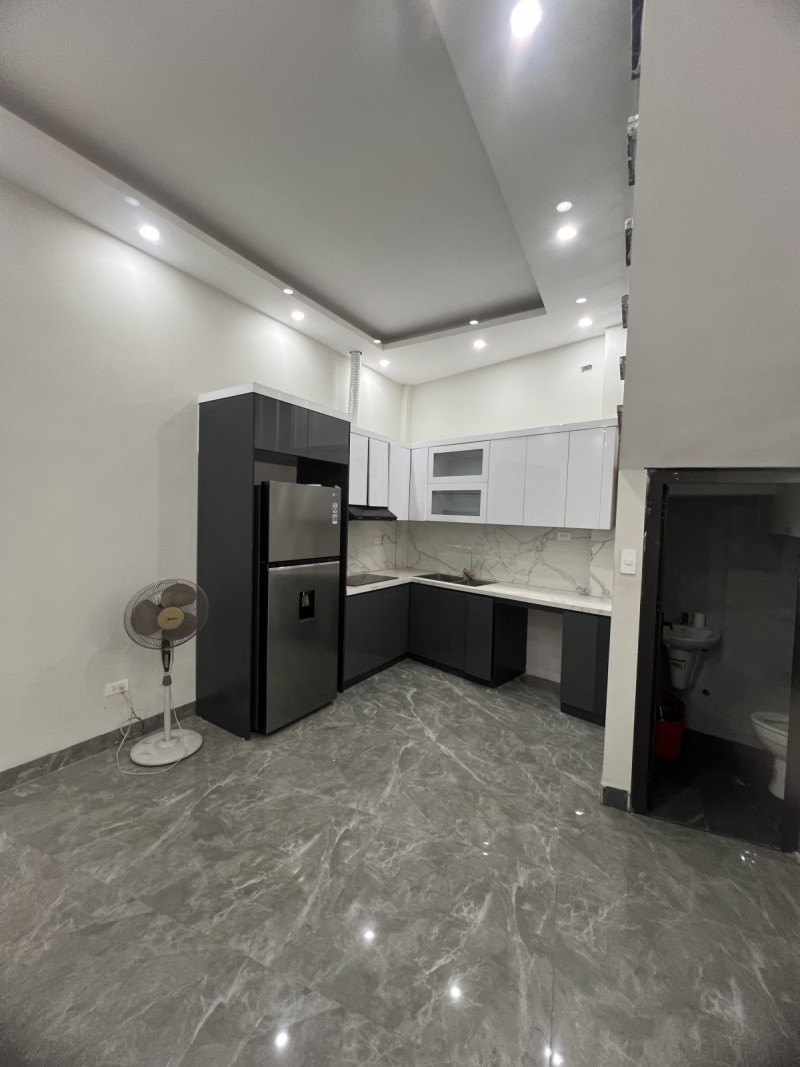 Bán nhà Nguyễn Văn Cừ,Long Biên 5 tầng,53m,mt11m oto vào nhà nhỉnh 13 tỷ - Ảnh 3